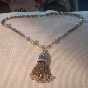 Elegant Silver and Pearl Necklace